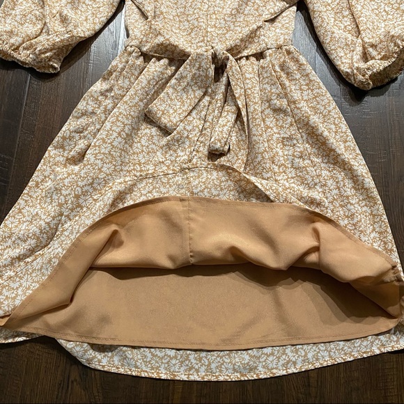 ⛔️SOLD⛔️Puff sleeve square neck mini dress - Picture 5 of 5